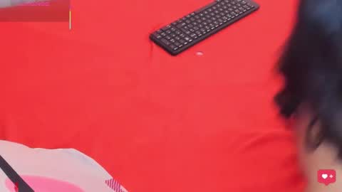 Snapshot of paranoidtemptaion_ chatting on 11/19/25, 12:05 paranoidtemptaion_ online show from 11/19/25, 12:05