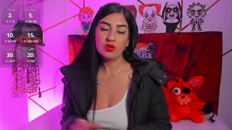 Snapshot of paris_evans_01 chatting on 10/29/25, 01:57 paris_evans_01 online show from 10/29/25, 01:57