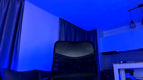 Paris online show from 12/02/24, 01:47