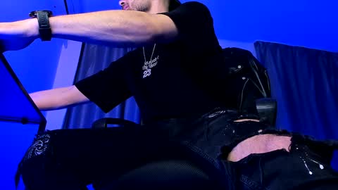 Paris online show from 12/02/24, 07:16