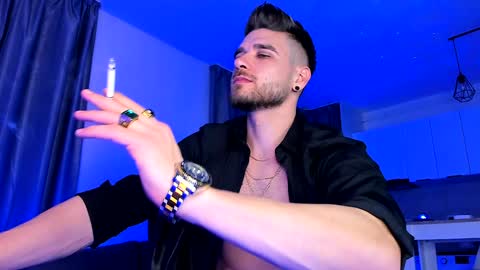 Paris online show from 12/16/24, 01:53