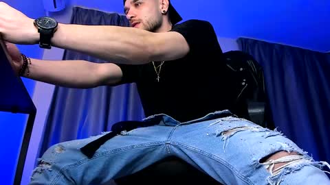 Paris online show from 02/03/25, 06:24