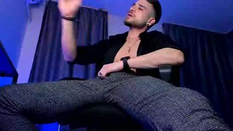 Paris online show from 02/16/25, 09:59