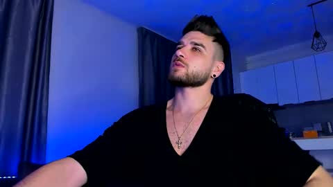 Snapshot of paris_lock chatting on 12/04/25, 09:34 Paris online show from 12/04/25, 09:34