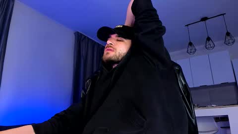 Paris online show from 03/25/26, 09:10