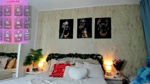 Snapshot of paris_x_hilton chatting on 12/28/24, 07:22 Paris online show from 12/28/24, 07:22