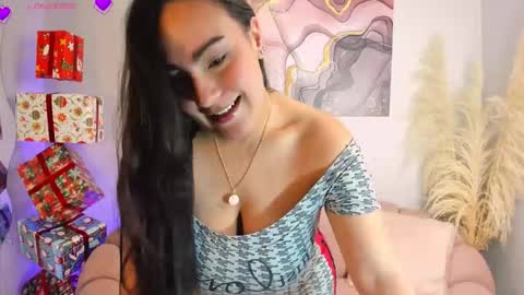 Paris  online show from 12/16/25, 12:26