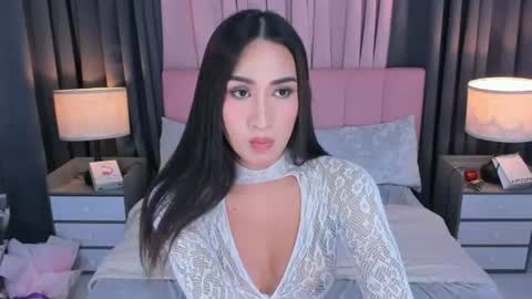 parismilker online show from 06/11/26, 02:53