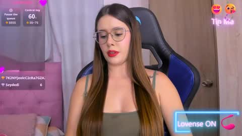 Snapshot of parisshayk chatting on 04/24/26, 06:21 Paris online show from 04/24/26, 06:21