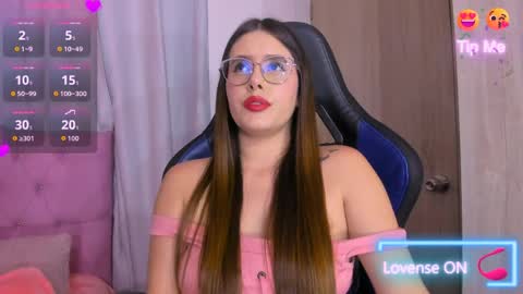 Snapshot of parisshayk chatting on 05/12/26, 06:16 Paris online show from 05/12/26, 06:16