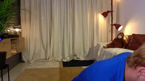 connie online show from 10/08/25, 12:19