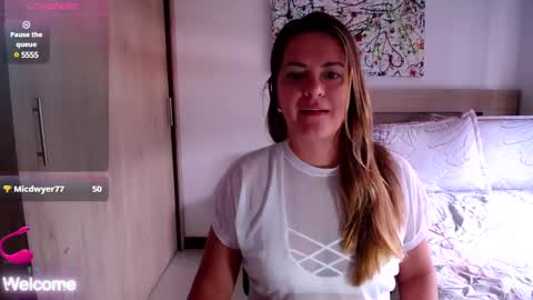 Paris online show from 01/28/25, 08:36