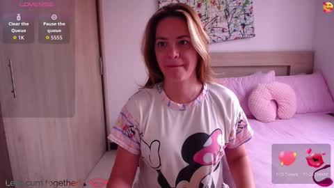 Paris online show from 09/22/25, 12:29