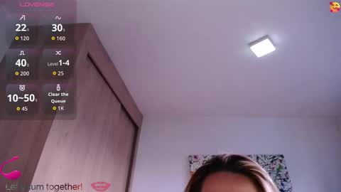 Paris online show from 10/08/25, 10:40