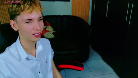 park_jimin1 online show from 11/23/25, 03:12