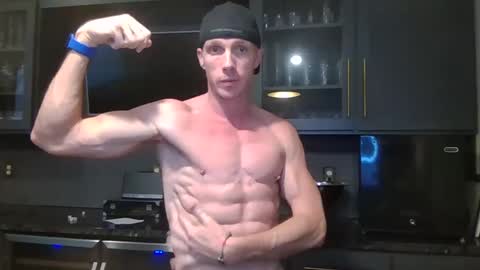 Snapshot of parkerflexes chatting on 09/29/25, 02:38 Parker online show from 09/29/25, 02:38