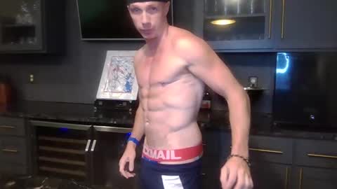 Snapshot of parkerflexes chatting on 10/22/25, 03:40 Parker online show from 10/22/25, 03:40