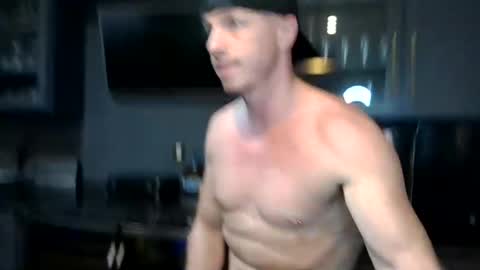 Snapshot of parkerflexes chatting on 07/23/26, 01:09 Parker online show from 07/23/26, 01:09