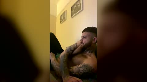 Snapshot of parkertom525 chatting on 04/22/26, 11:50 parkertom525 online show from 04/22/26, 11:50