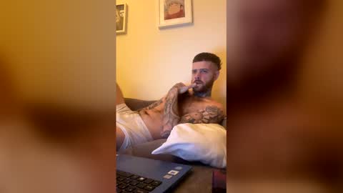 Snapshot of parkertom525 chatting on 04/23/26, 08:22 parkertom525 online show from 04/23/26, 08:22