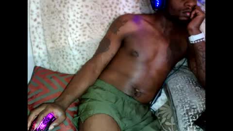 Snapshot of parlaytellio chatting on 12/09/24, 03:40 Parlay Tellio online show from 12/09/24, 03:40