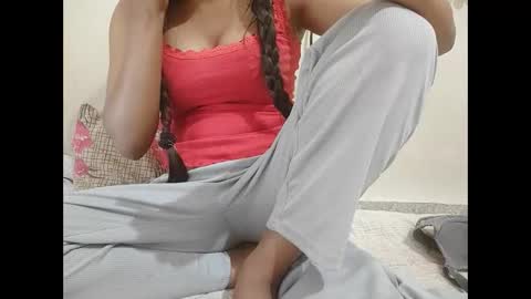 Snapshot of parneetu_642 chatting on 04/15/26, 05:36 parneetu_642 online show from 04/15/26, 05:36