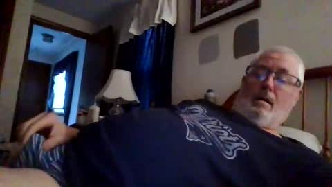 Snapshot of part86 chatting on 12/22/25, 12:35 part86 online show from 12/22/25, 12:35