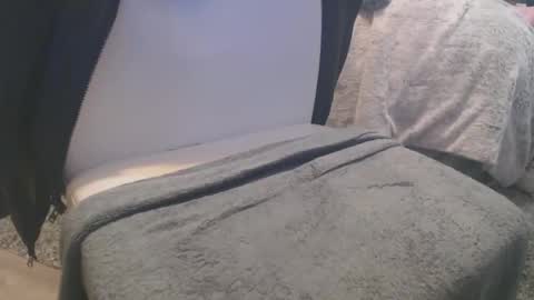 Snapshot of partyndwn chatting on 11/29/25, 07:00 partyndwn online show from 11/29/25, 07:00