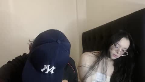 Snapshot of partywhite chatting on 01/17/25, 02:29 partywhite online show from 01/17/25, 02:29