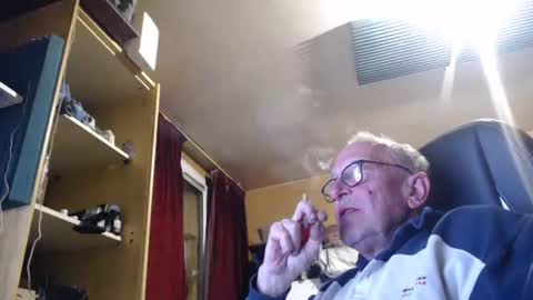 Snapshot of pascal88881 chatting on 10/24/25, 06:59 pascal88881 online show from 10/24/25, 06:59