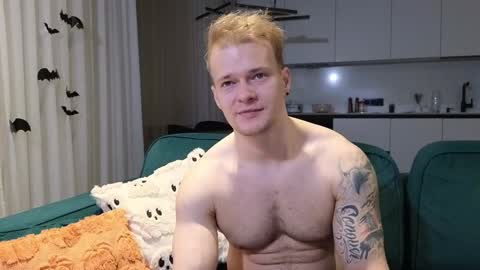 Pashka online show from 10/27/25, 04:22