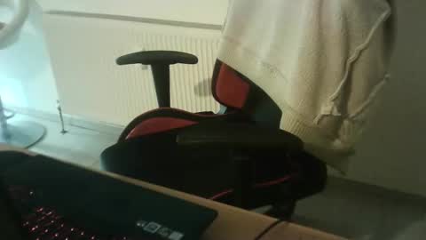 Snapshot of passebert chatting on 05/01/26, 09:36 Pazz online show from 05/01/26, 09:36