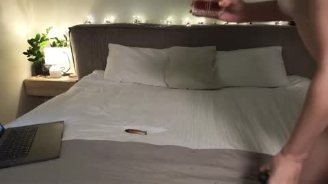 Anna online show from 02/18/25, 08:58