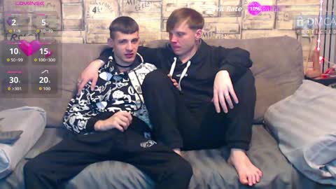 Max tall dark-haired guy with tattoos and Phil blond-haired online show from 04/04/26, 01:26