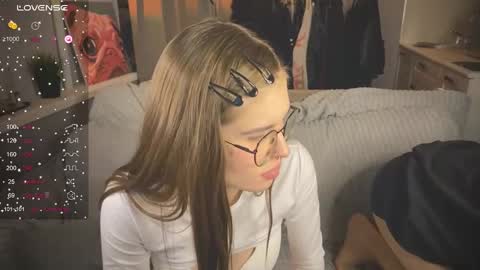 Zoe online show from 02/14/25, 11:20