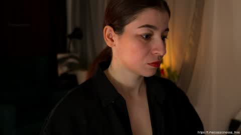 Snapshot of passionessa chatting on 04/01/26, 01:17 Call me Miss Alice Careful Passion Queen online show from 04/01/26, 01:17