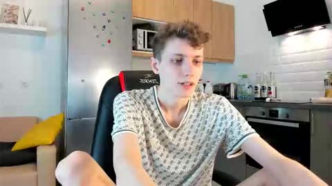 Snapshot of passionprince69 chatting on 09/19/25, 01:18 Alan online show from 09/19/25, 01:18