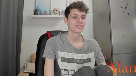 Snapshot of passionprince69 chatting on 10/06/25, 03:42 Alan online show from 10/06/25, 03:42