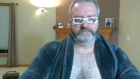 Snapshot of passporttraveler1 chatting on 12/24/24, 03:05 passporttraveler1 online show from 12/24/24, 03:05