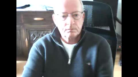 Snapshot of pat5057 chatting on 04/01/26, 09:32 Master Bates online show from 04/01/26, 09:32