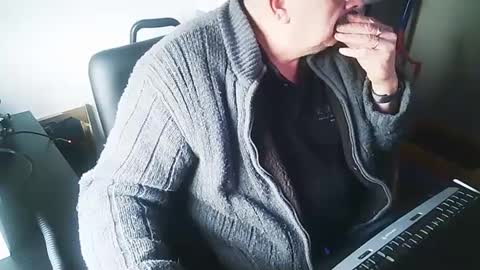 Snapshot of patjeooo chatting on 02/16/25, 08:43 patjeooo online show from 02/16/25, 08:43