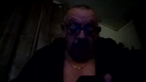 Snapshot of patjeooo chatting on 11/15/25, 05:27 patjeooo online show from 11/15/25, 05:27