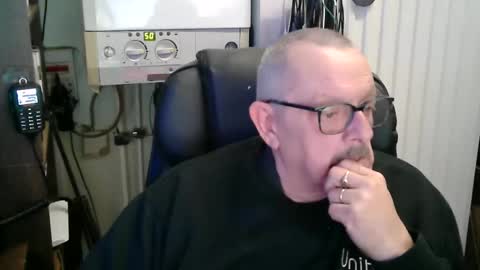 Snapshot of patjeooo chatting on 01/12/26, 03:50 patjeooo online show from 01/12/26, 03:50