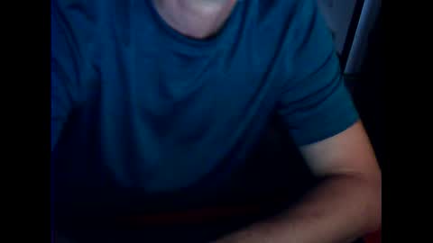 Snapshot of patou1995 chatting on 10/31/25, 07:37 patou1995 online show from 10/31/25, 07:37