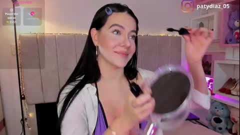 Snapshot of patricia69fox chatting on 02/18/26, 01:45 Paty online show from 02/18/26, 01:45