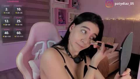 Snapshot of patricia69fox chatting on 03/27/26, 01:44 Paty online show from 03/27/26, 01:44