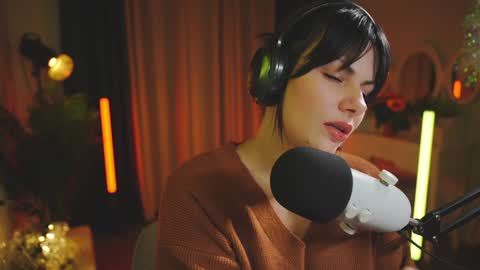 Snapshot of patricia_bennett chatting on 12/15/24, 06:15 Patricia online show from 12/15/24, 06:15