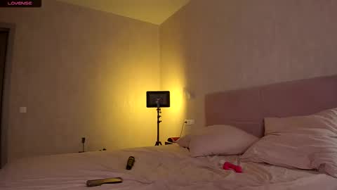 Snapshot of patricia_blair_ chatting on 10/18/25, 04:19 Patricia online show from 10/18/25, 04:19