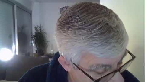 Snapshot of patrick5275 chatting on 03/29/26, 05:51 patrick5275 online show from 03/29/26, 05:51