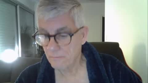 Snapshot of patrick5275 chatting on 04/16/26, 04:13 patrick5275 online show from 04/16/26, 04:13